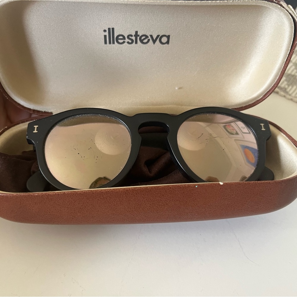 Illesteva sunglasses